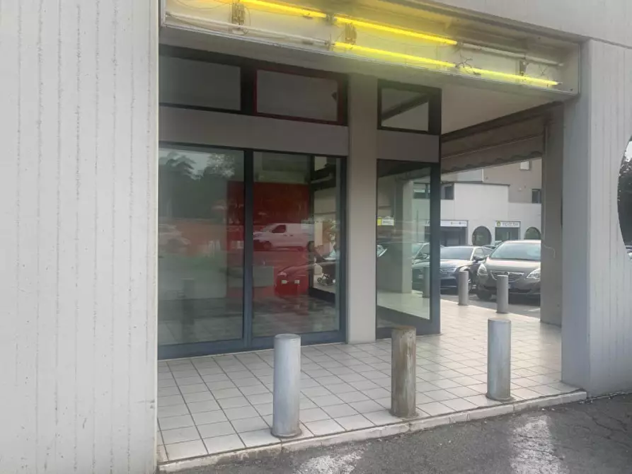 Immagine 2 di Negozio in affitto  in via della provvidenza a Rubano