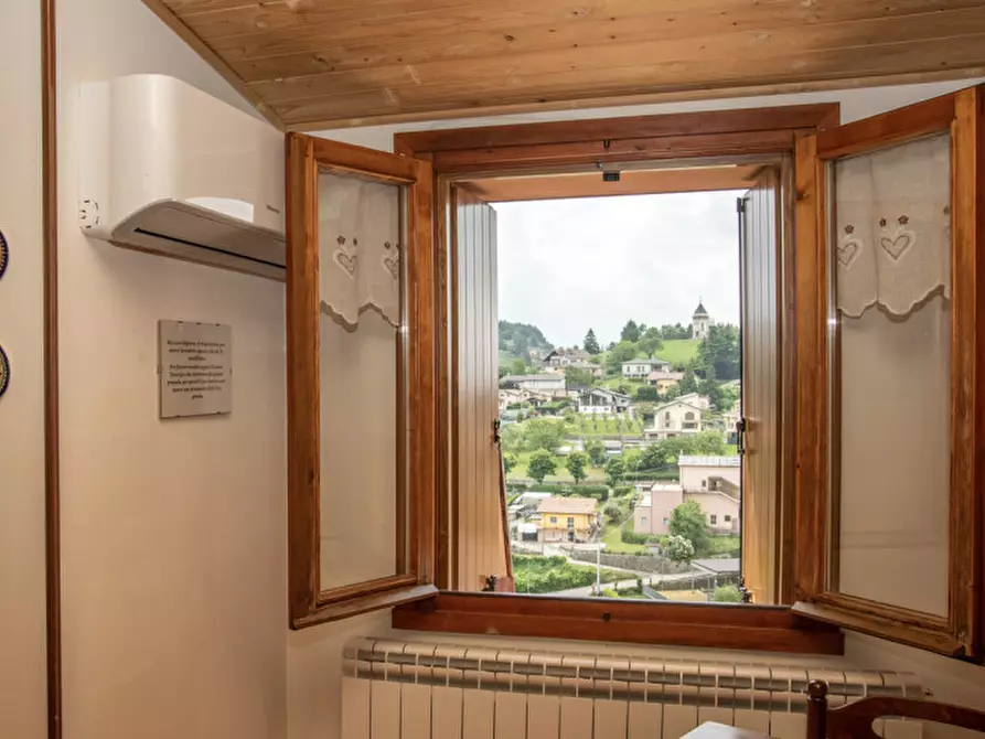 Immagine 1 di Appartamento in vendita  in Piazza Dante Alighieri 2 a Cerro Veronese