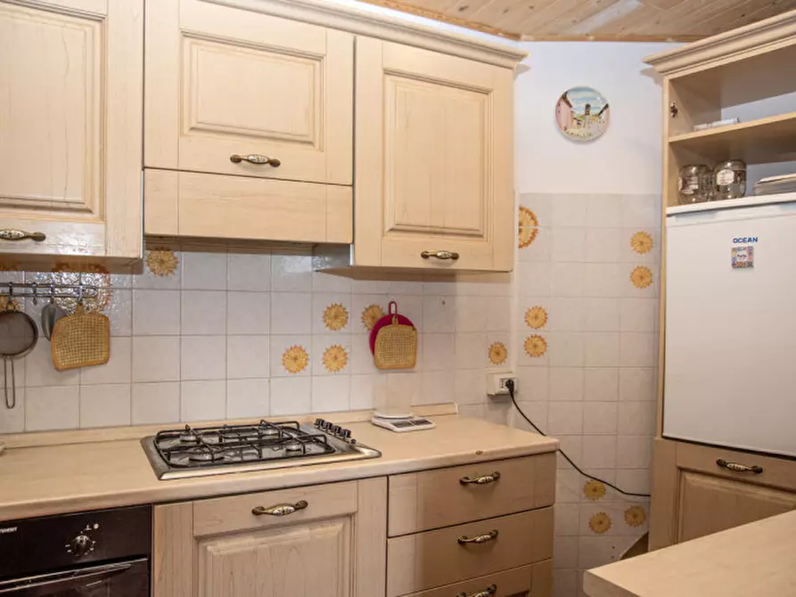 Immagine 13 di Appartamento in vendita  in Piazza Dante Alighieri 2 a Cerro Veronese