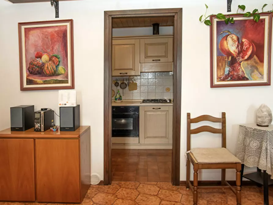 Immagine 14 di Appartamento in vendita  in Piazza Dante Alighieri 2 a Cerro Veronese