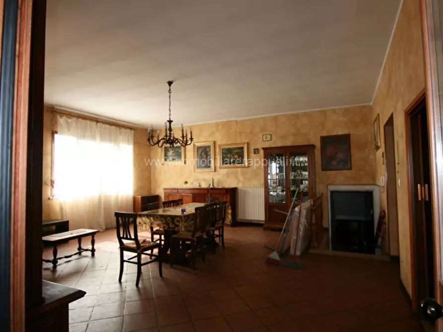 Immagine 10 di Casa indipendente in vendita  a Sinalunga