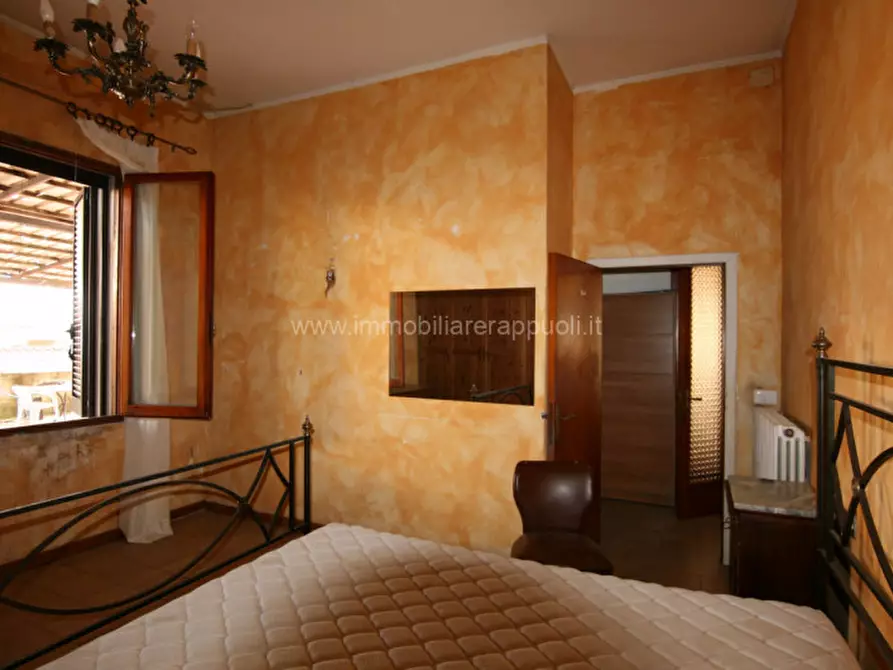 Immagine 14 di Casa indipendente in vendita  a Sinalunga