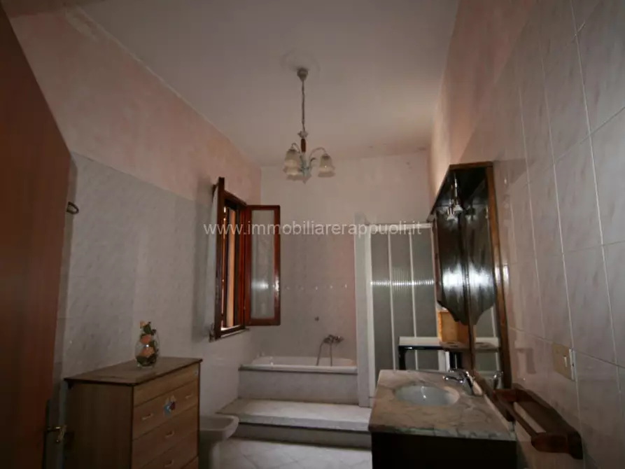 Immagine 16 di Casa indipendente in vendita  a Sinalunga