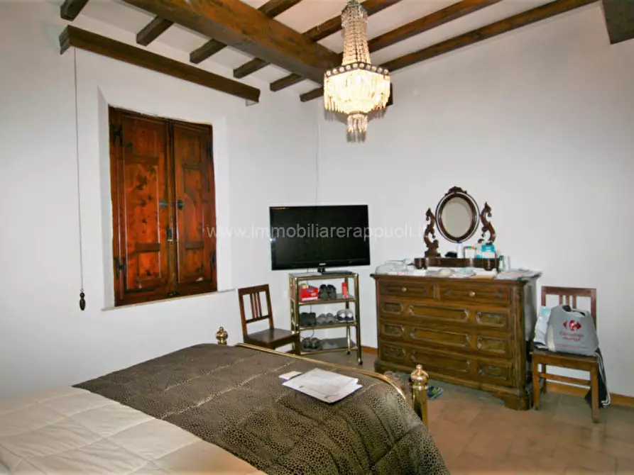 Immagine 31 di Casa indipendente in vendita  a Sinalunga