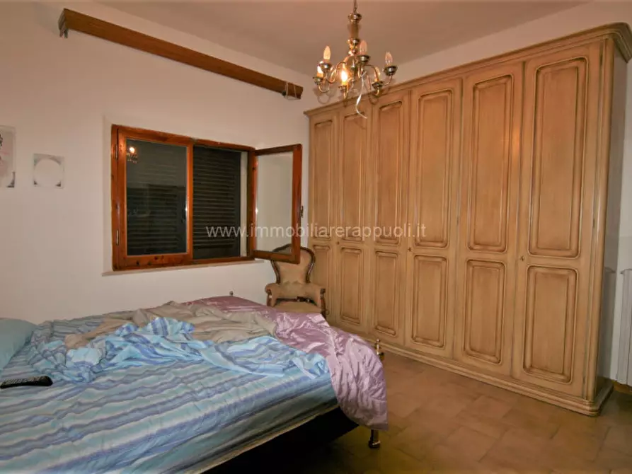 Immagine 34 di Casa indipendente in vendita  a Sinalunga