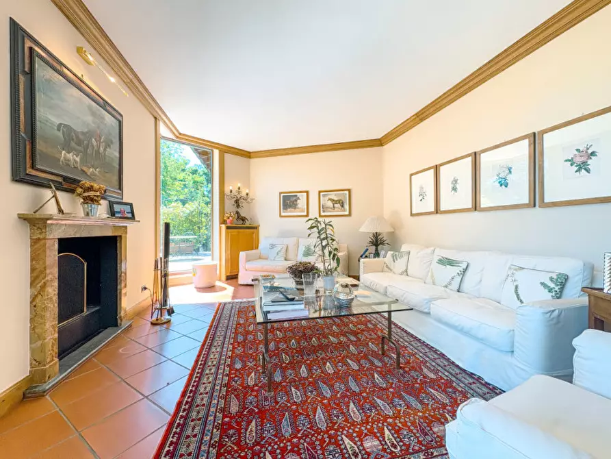 Immagine 6 di Villa in vendita  in Via Monviso 1 a Oleggio Castello