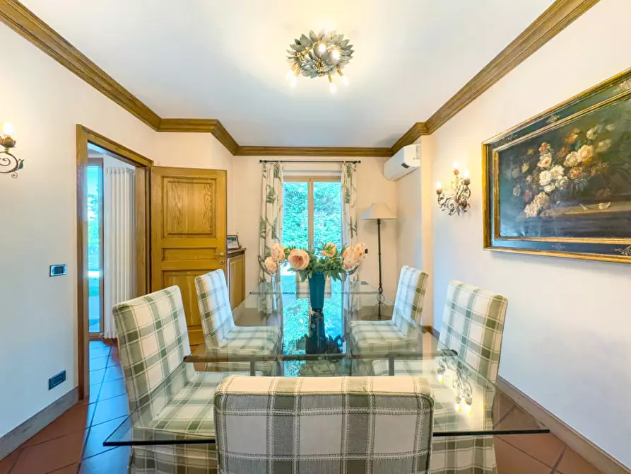 Immagine 13 di Villa in vendita  in Via Monviso 1 a Oleggio Castello