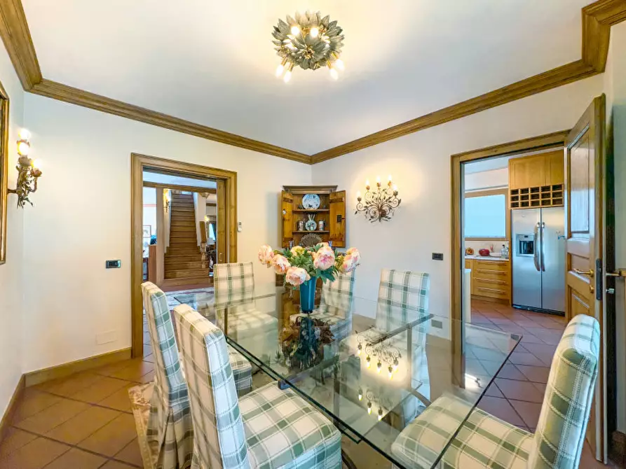 Immagine 15 di Villa in vendita  in Via Monviso 1 a Oleggio Castello