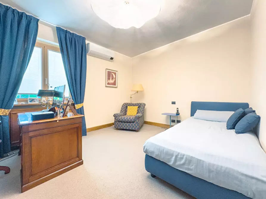 Immagine 22 di Villa in vendita  in Via Monviso 1 a Oleggio Castello