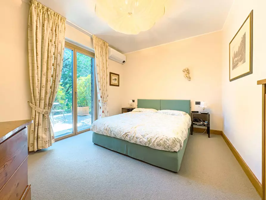 Immagine 23 di Villa in vendita  in Via Monviso 1 a Oleggio Castello