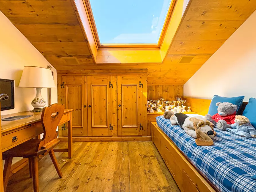 Immagine 29 di Villa in vendita  in Via Monviso 1 a Oleggio Castello