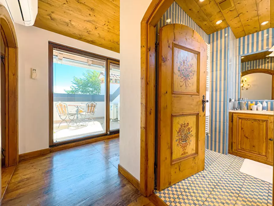 Immagine 35 di Villa in vendita  in Via Monviso 1 a Oleggio Castello