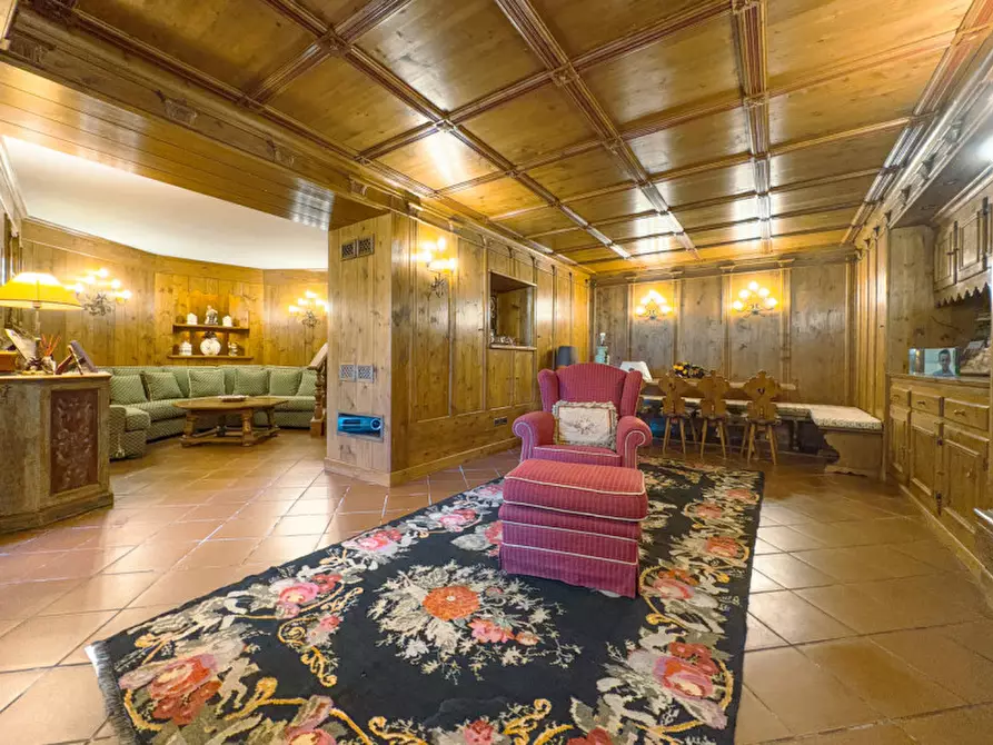 Immagine 48 di Villa in vendita  in Via Monviso 1 a Oleggio Castello