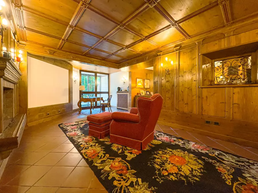 Immagine 49 di Villa in vendita  in Via Monviso 1 a Oleggio Castello