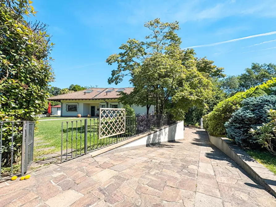 Immagine 56 di Villa in vendita  in Via Monviso 1 a Oleggio Castello