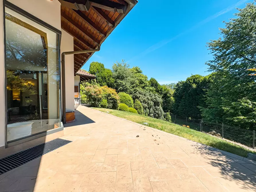 Immagine 65 di Villa in vendita  in Via Monviso 1 a Oleggio Castello