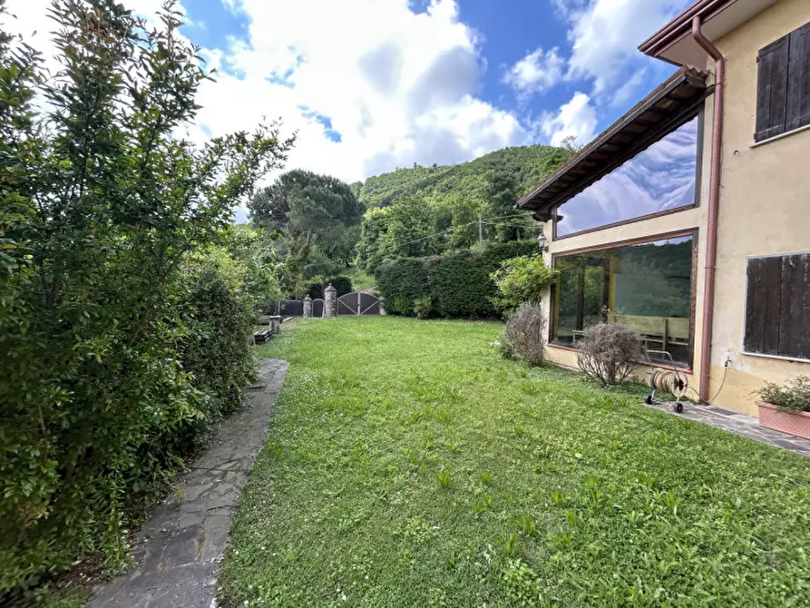 Immagine 4 di Rustico / casale in vendita  in Via Roccolo a Galzignano Terme