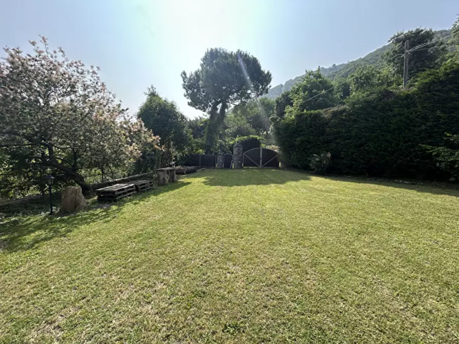 Immagine 8 di Rustico / casale in vendita  in Via Roccolo a Galzignano Terme