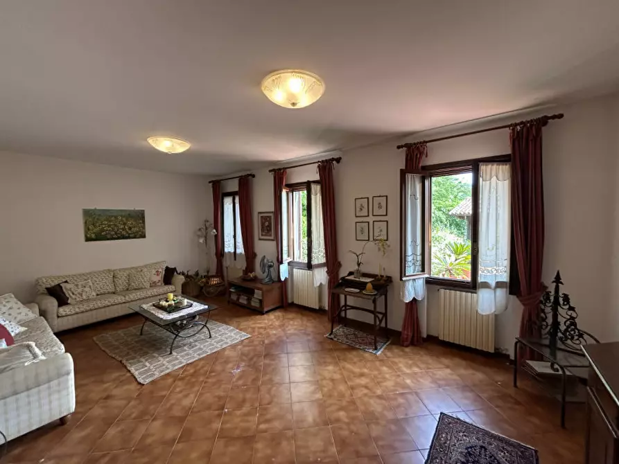Immagine 11 di Rustico / casale in vendita  in Via Roccolo a Galzignano Terme