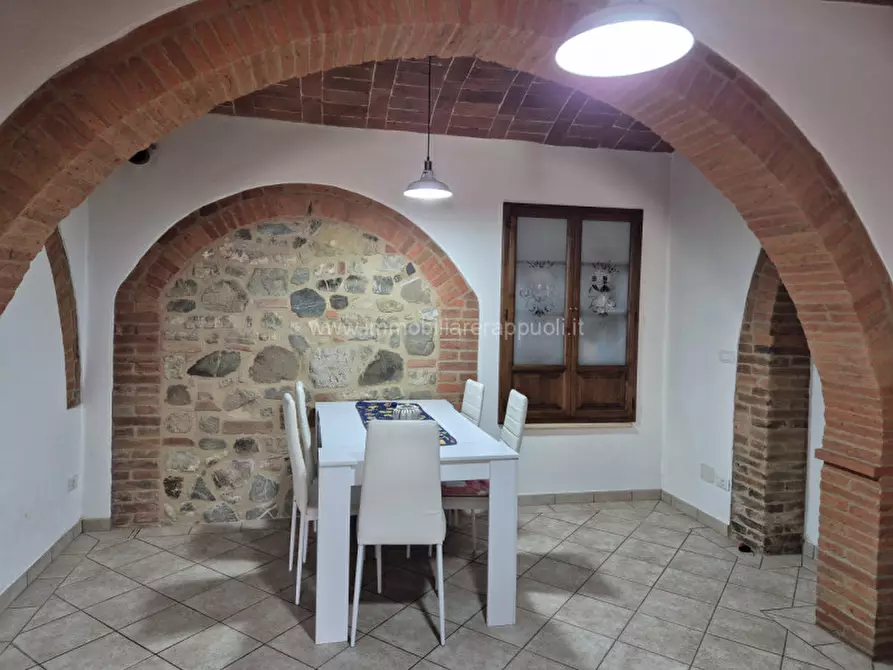 Immagine 7 di Rustico / casale in vendita  a Sinalunga