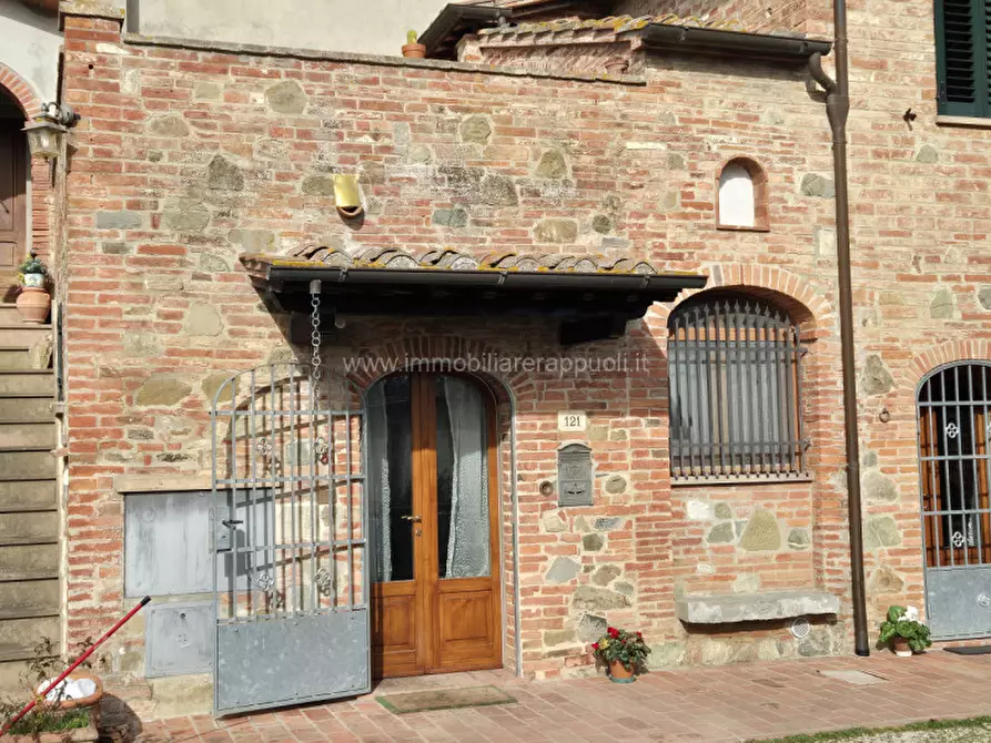 Immagine 17 di Rustico / casale in vendita  a Sinalunga