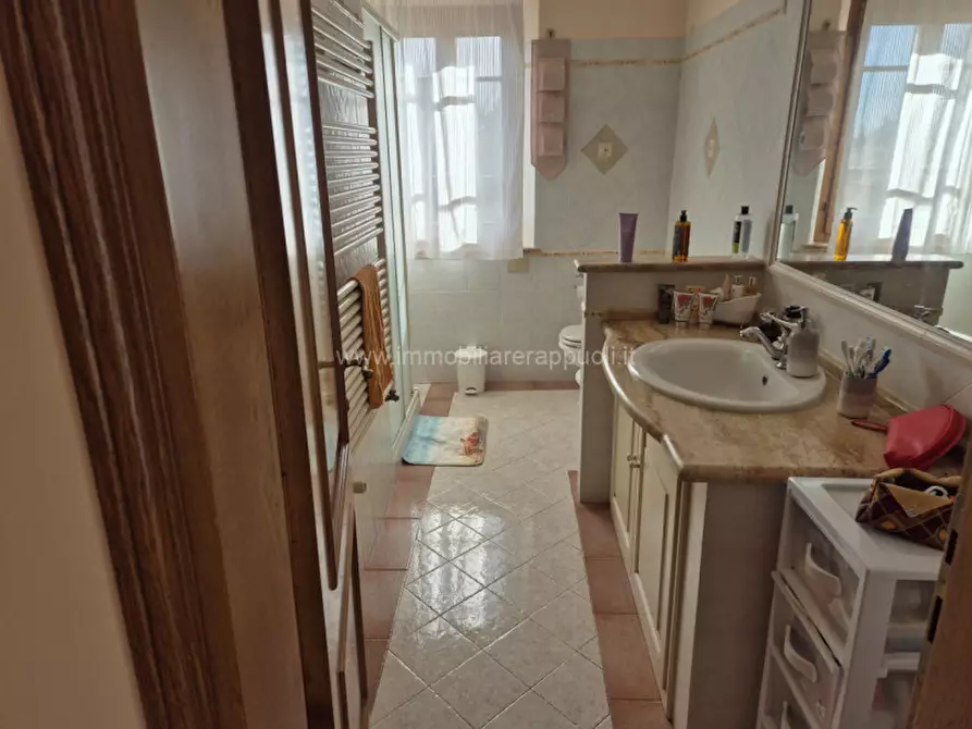 Immagine 19 di Rustico / casale in vendita  a Sinalunga