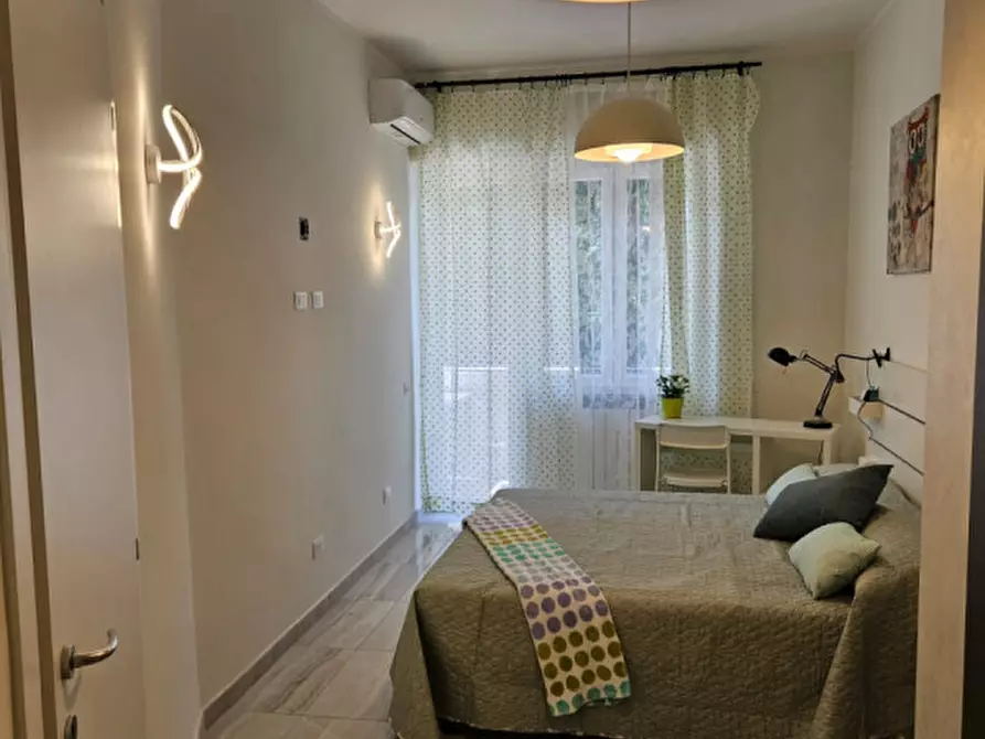 Immagine 10 di Camera in affitto  a Roma