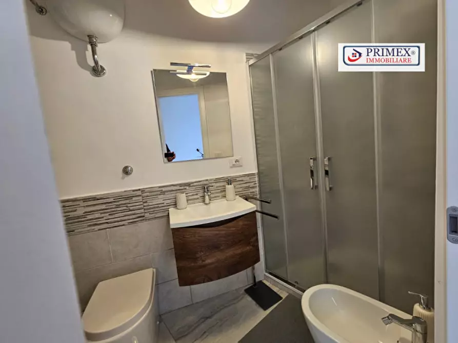 Immagine 24 di Camera in affitto  a Roma