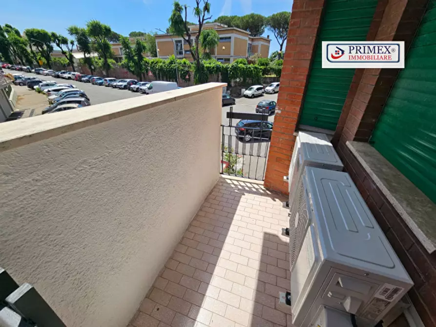 Immagine 27 di Camera in affitto  a Roma