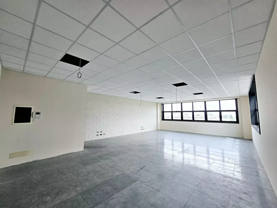 Immagine 1 di Laboratorio in affitto  in via Atheste a Este