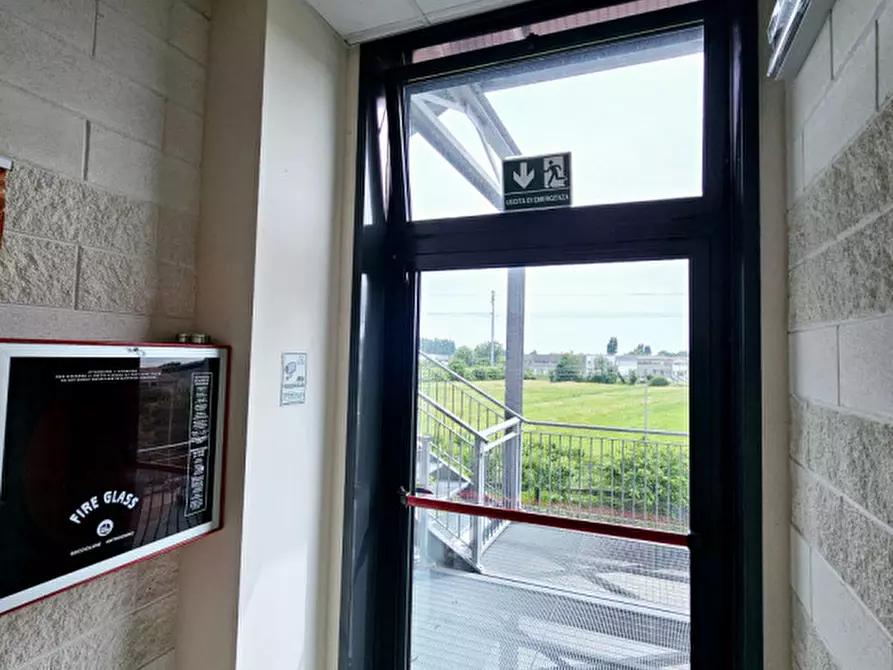 Immagine 7 di Laboratorio in affitto  in via Atheste a Este