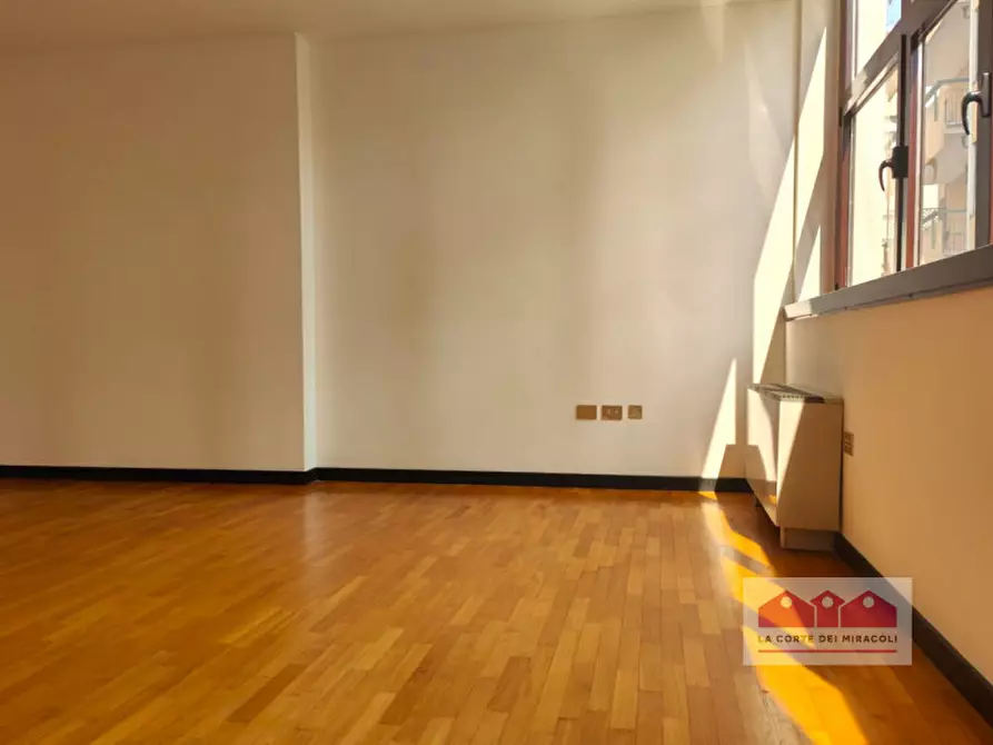 Immagine 7 di Ufficio in vendita  in Via Napoli a Vicenza