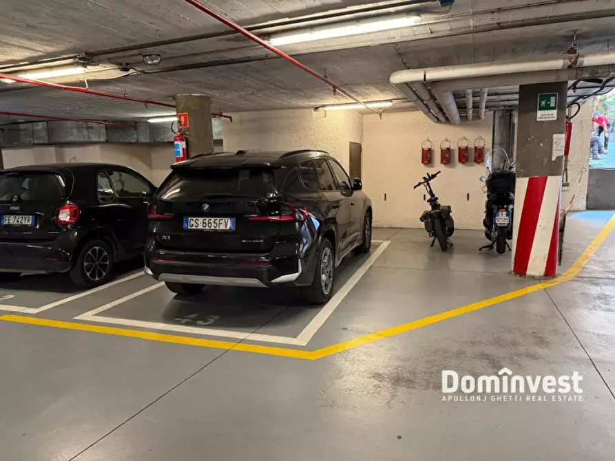 Immagine 7 di Posto auto in vendita  in Via Arcione a Roma