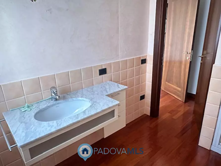 Immagine 11 di Casa bifamiliare in vendita  in Via Venezia a Vigodarzere