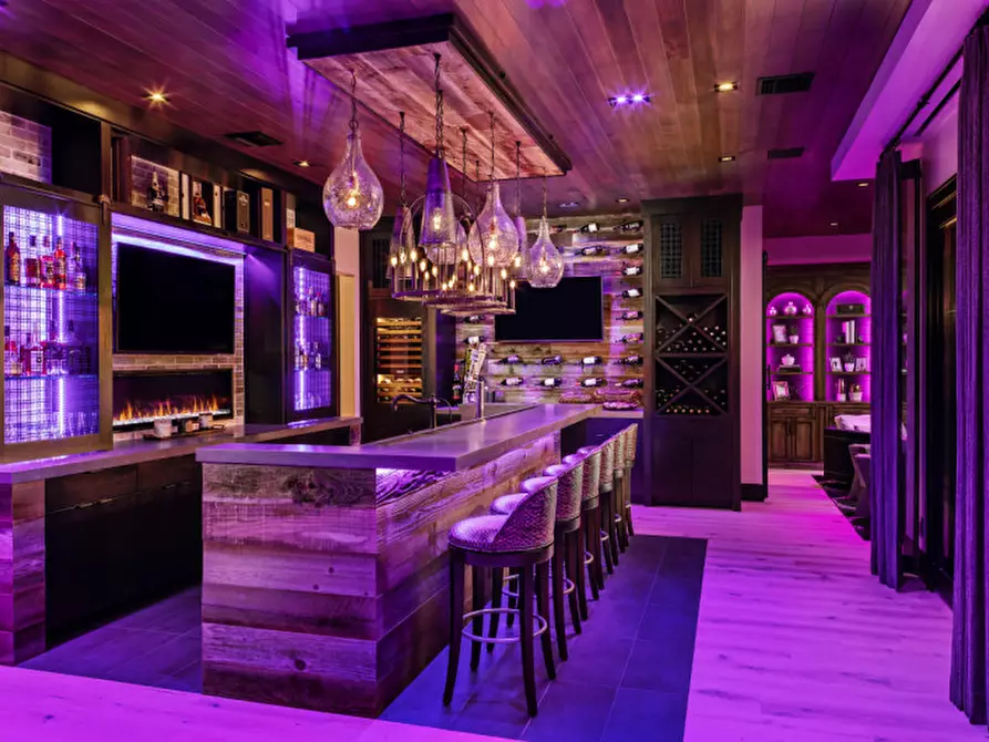 Immagine 1 di Attività commerciale in vendita  a Schio