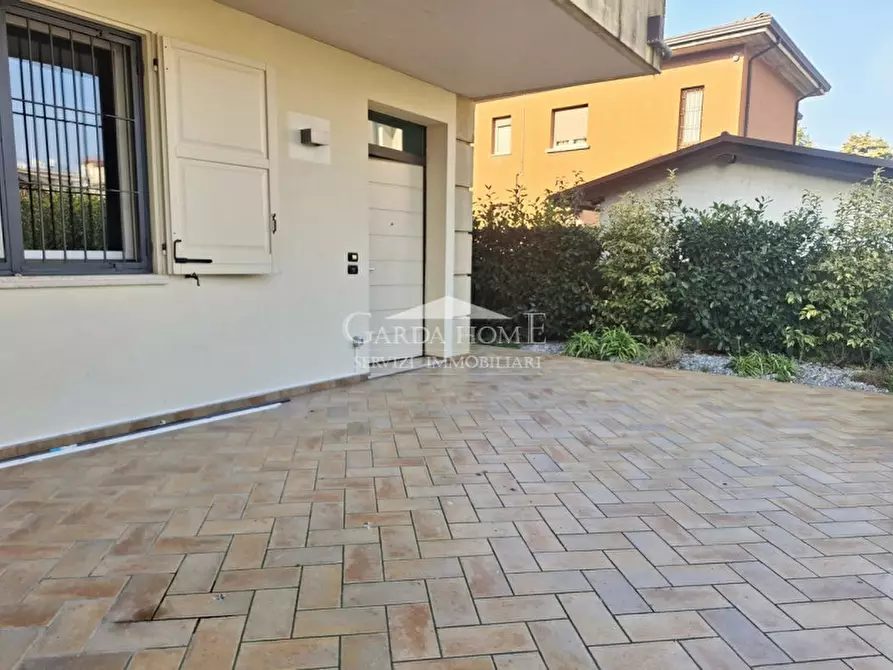 Immagine 3 di Appartamento in affitto  in Via Sirmione a Desenzano Del Garda