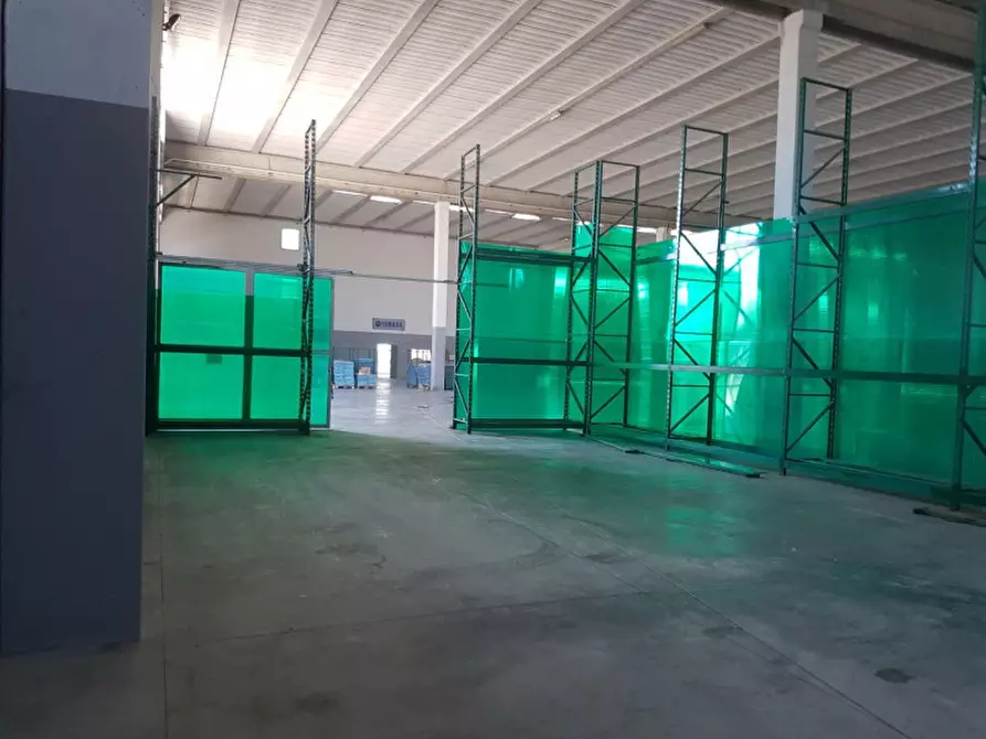 Immagine 11 di Capannone industriale in affitto  in Via Carlo Goldoni a Anzio
