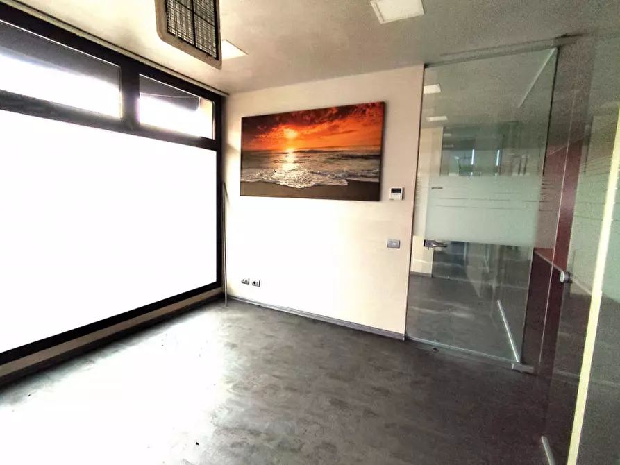 Immagine 5 di Negozio in vendita  in via Roma 48 Ponte San Nicolò a Ponte San Nicolò