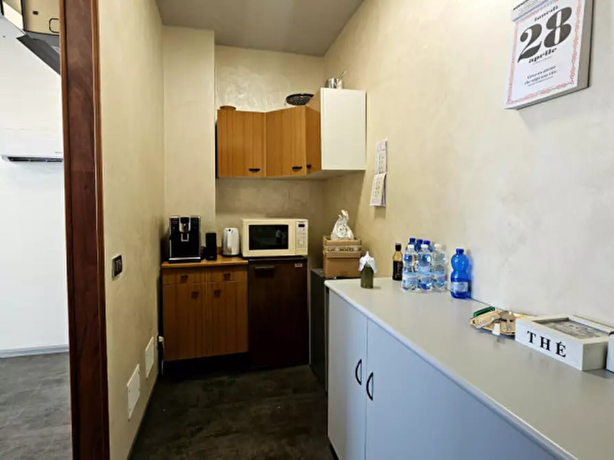 Immagine 7 di Negozio in vendita  in via Roma 48 Ponte San Nicolò a Ponte San Nicolò