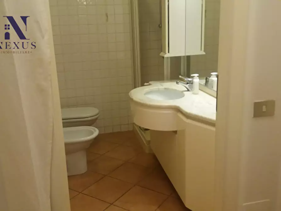 Immagine 12 di Casa indipendente in vendita  a Fano