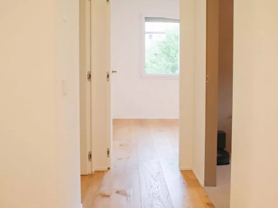 Immagine 16 di Villa in vendita  a Castelgomberto