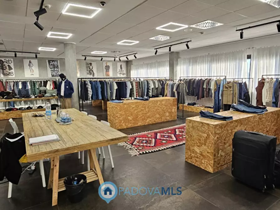 Immagine 6 di Ufficio in affitto  in VIA DELLA NAVIGAZIONE INTERNA a Padova