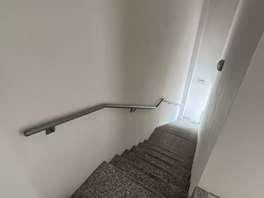 Immagine 5 di Ufficio in affitto  in Via Bretella a Roveredo In Piano