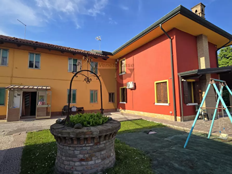 Immagine 3 di Casa indipendente in vendita  a Campagna Lupia