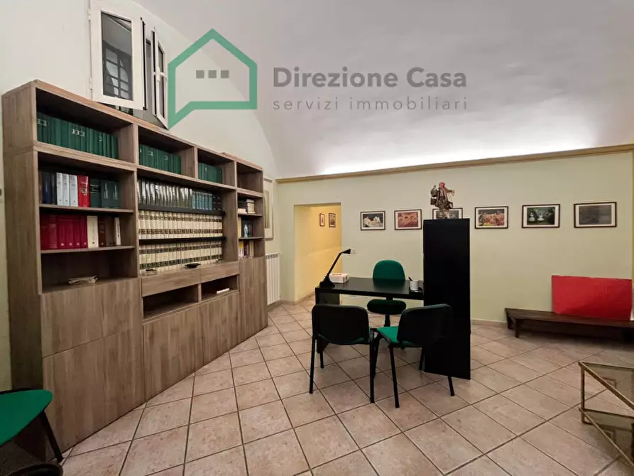 Immagine 3 di Ufficio in affitto  in VIA FORIA a Napoli