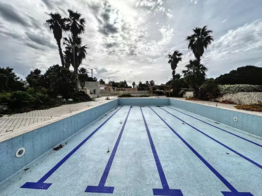 Immagine 2 di Ufficio in vendita  in V. Simone Renda, 73023 Lizzanello LE, Italia a Lizzanello