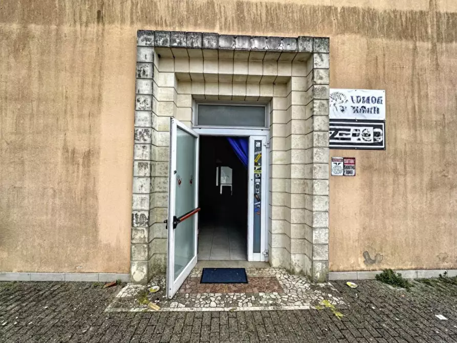 Immagine 8 di Ufficio in vendita  in V. Simone Renda, 73023 Lizzanello LE, Italia a Lizzanello