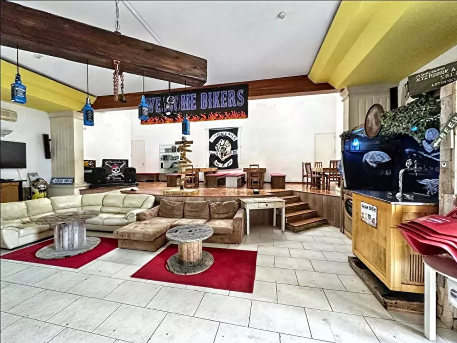 Immagine 9 di Ufficio in vendita  in V. Simone Renda, 73023 Lizzanello LE, Italia a Lizzanello