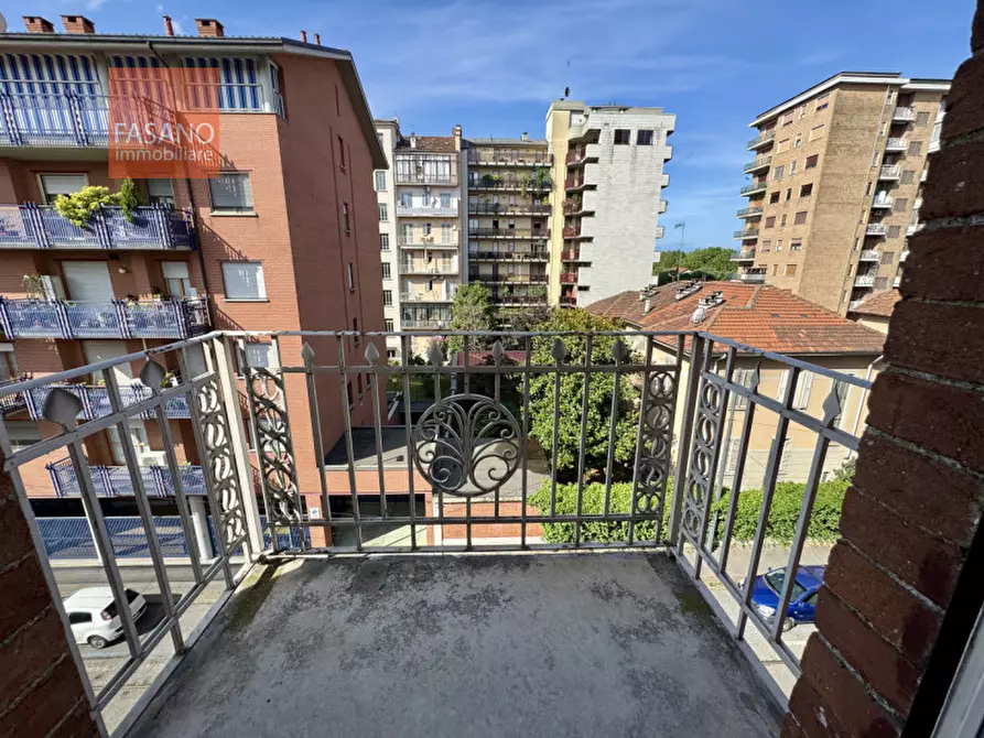 Immagine 14 di Appartamento in affitto  in Via Anton Giulio Barrili 14 a Torino
