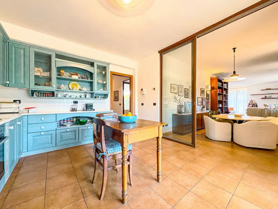 Immagine 3 di Villa in vendita  in Via per Colazza 24 a Meina